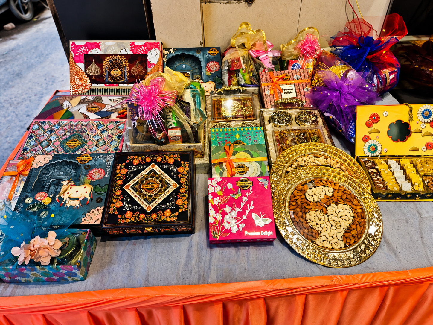 Pawan Sweets premium gift collection